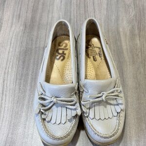 SAS Women's Cream Loafers